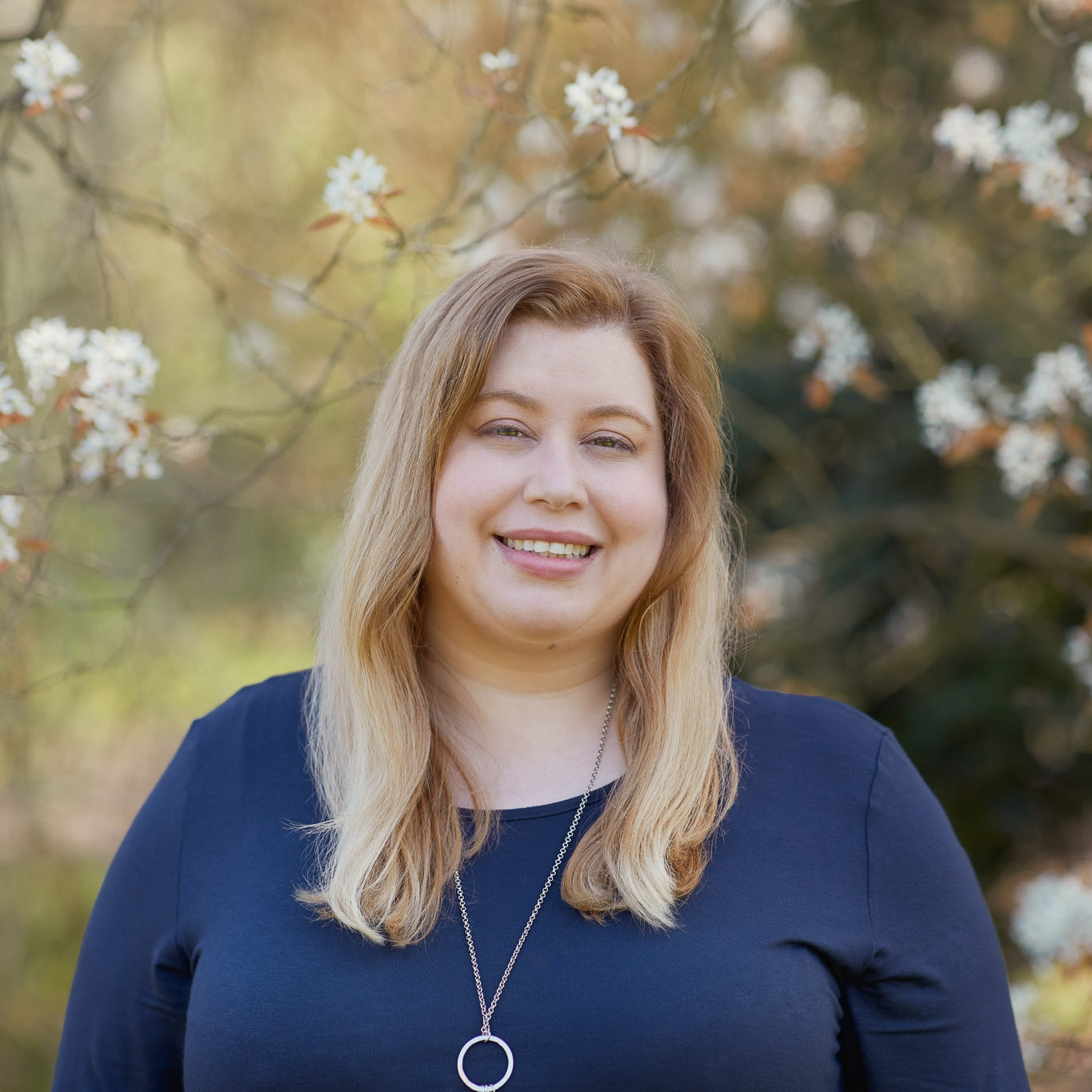 Headshot image of Ellen Cole
